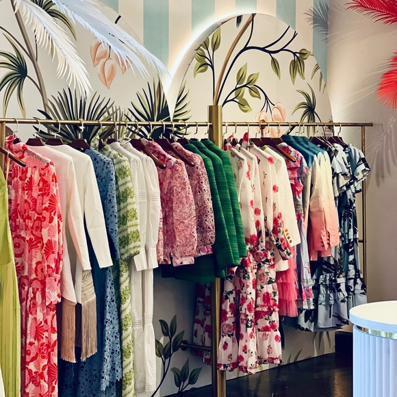 Meet your Posher, Alex - Picture 9 of 10